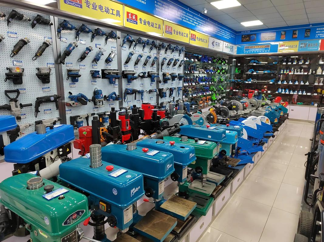 未來萬家五金機電廣西宜州店 全國連鎖，誠信經營，專注氣動與機電